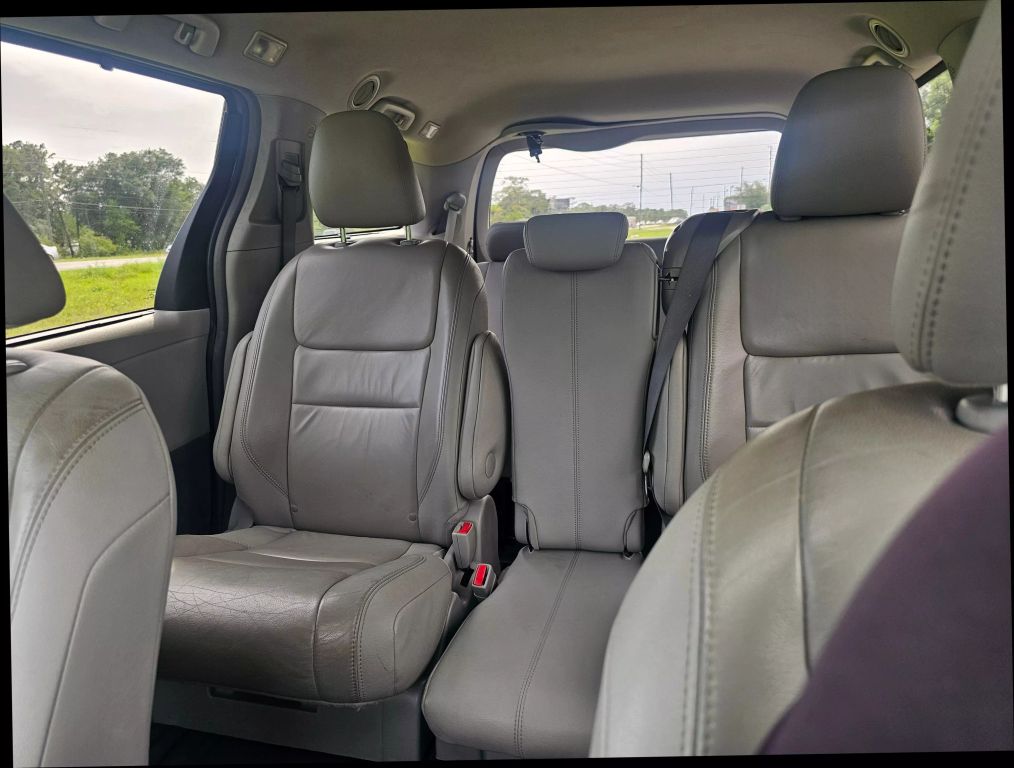 2015 Toyota Sienna - Image 23 2015 Toyota Sienna - Image 23