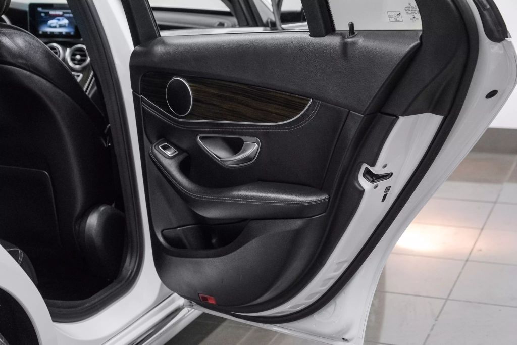 2016 MERCEDES-BENZ C-CLASS SEDAN 4-CYL, TURBO, 2.0 LITER C 300 SEDAN 4D