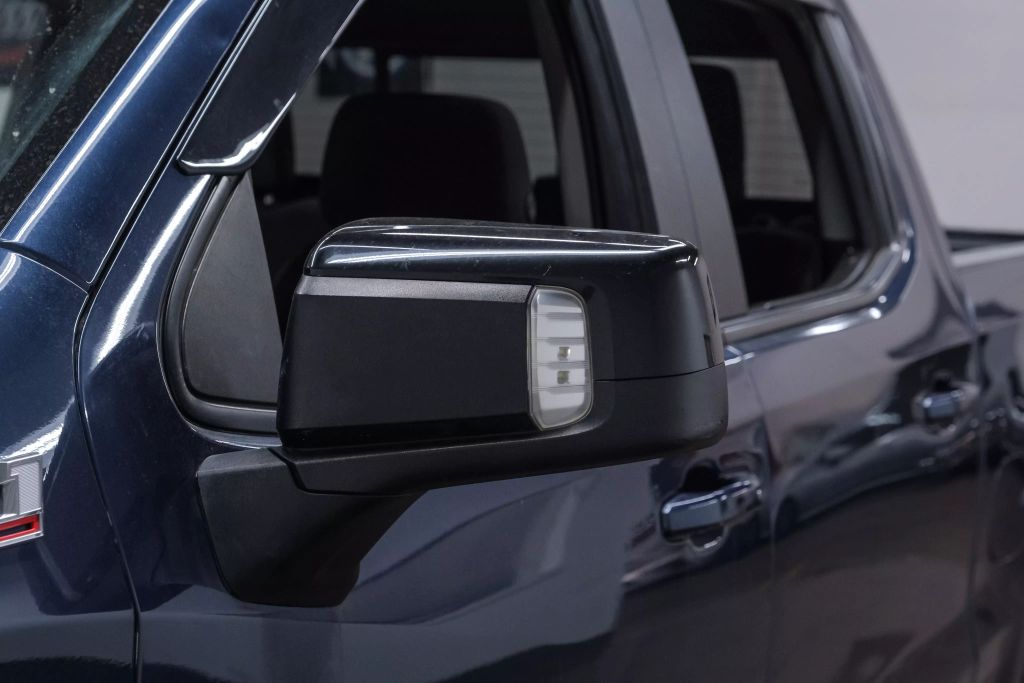 2021 CHEVROLET SILVERADO 1500 CREW CAB PICKUP 6-CYL, TURBO DIESEL, 3.0 LITER RST PICKUP 4D 5 3/4 FT