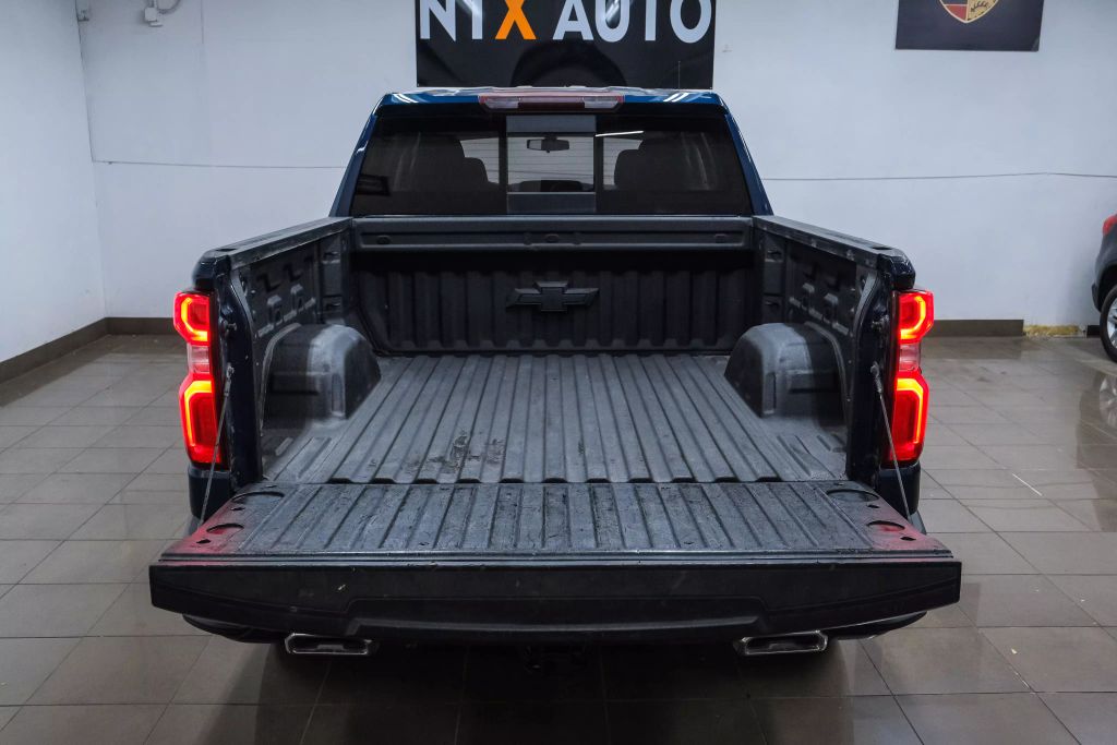2021 CHEVROLET SILVERADO 1500 CREW CAB PICKUP 6-CYL, TURBO DIESEL, 3.0 LITER RST PICKUP 4D 5 3/4 FT