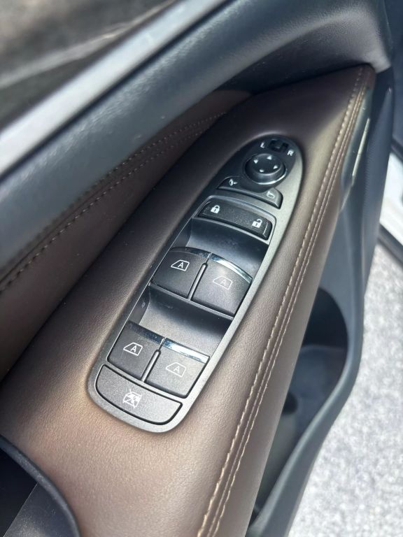 2014 INFINITI QX60 SUV V6, 3.5 LITER 3.5 SPORT UTILITY 4D