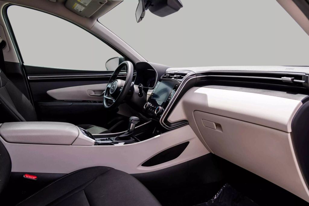 2022 HYUNDAI TUCSON SUV 4-CYL, GDI, 2.5 LITER SEL SPORT UTILITY 4D