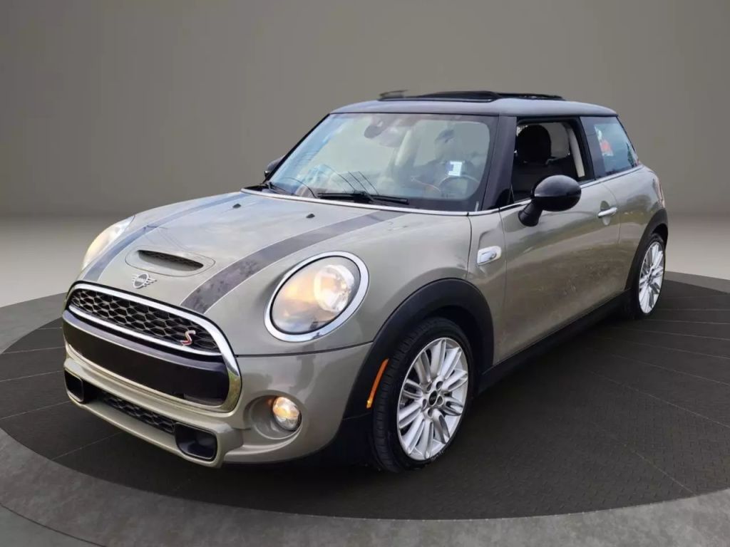 2019 Mini Hardtop 2 Door - Image 1 2019 Mini Hardtop 2 Door - Image 1