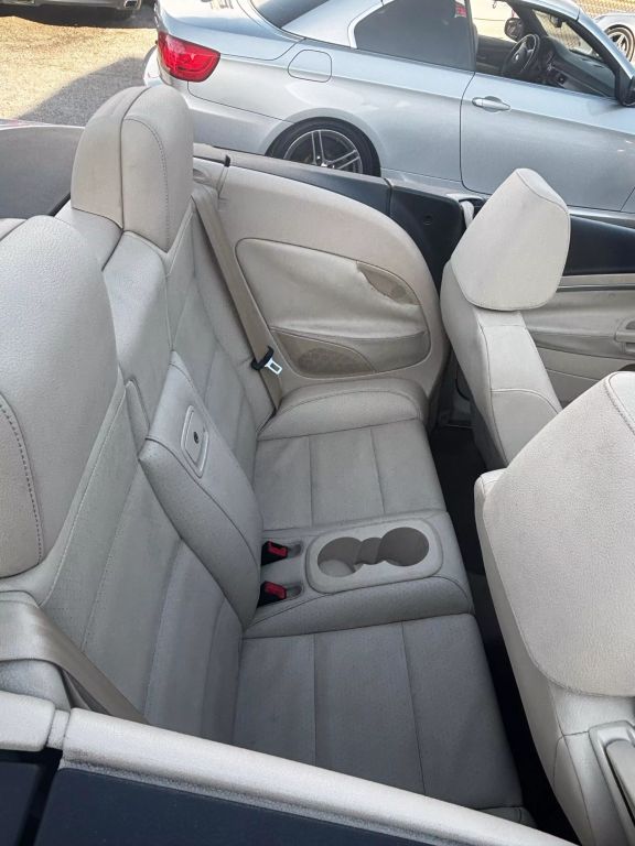 2012 VOLKSWAGEN EOS CONVERTIBLE 4-CYL, TURBO, 2.0 LITER KOMFORT HARD TOP CONVERTIBLE 2D