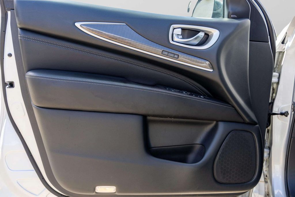 2020 INFINITI QX60 SUV V6, 3.5 LITER LUXE SPORT UTILITY 4D