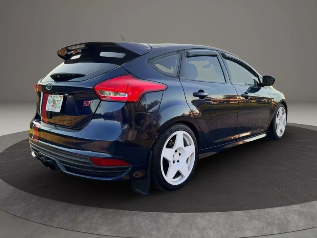 2017 Ford Focus - Image 8 2017 Ford Focus - Image 8