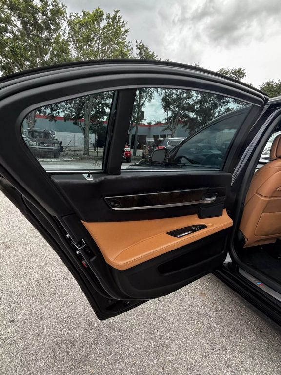 2013 BMW 7 SERIES SEDAN V8, TWIN TURBO, 4.4 LITER 750LI SEDAN 4D