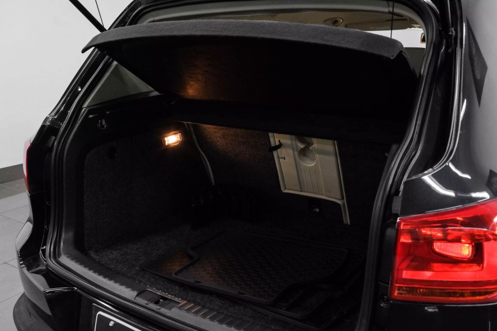 2016 VOLKSWAGEN TIGUAN SUV 4-CYL, TURBO, 2.0 LITER 2.0T S SPORT UTILITY 4D