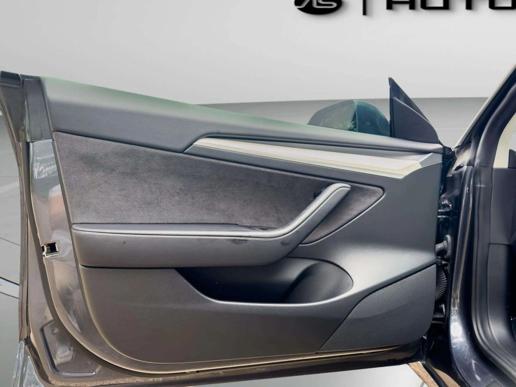 2021 TESLA MODEL 3 SEDAN DUAL ELECTRIC MOTORS LONG RANGE SEDAN 4D