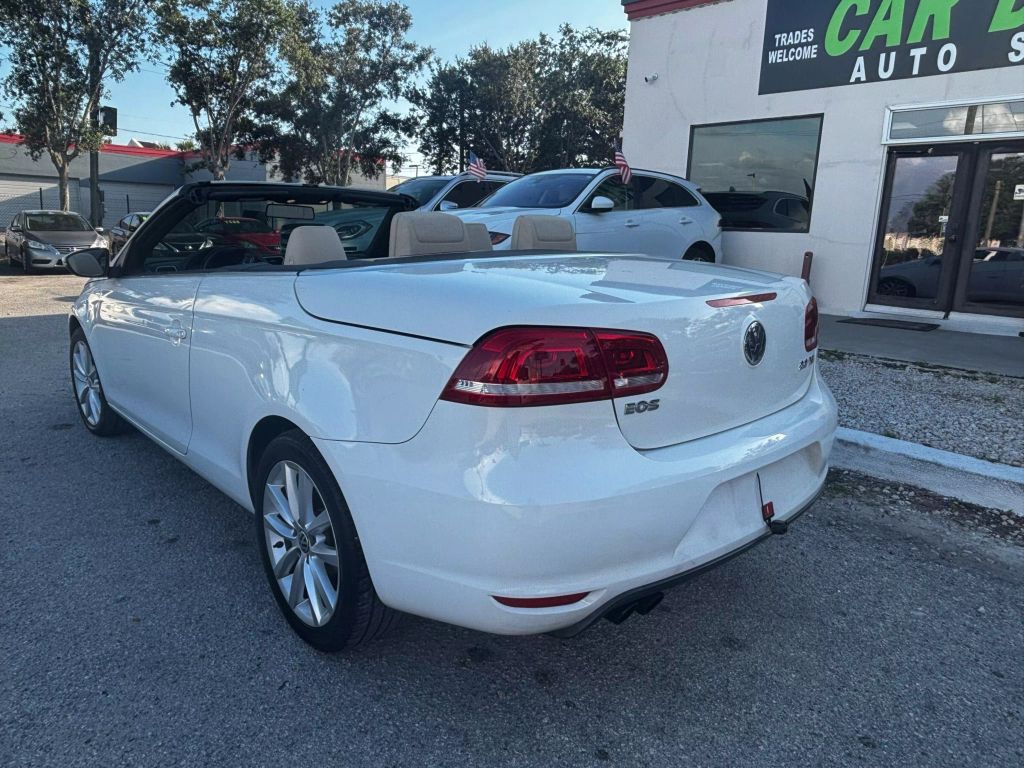 2012 VOLKSWAGEN EOS CONVERTIBLE 4-CYL, TURBO, 2.0 LITER KOMFORT HARD TOP CONVERTIBLE 2D
