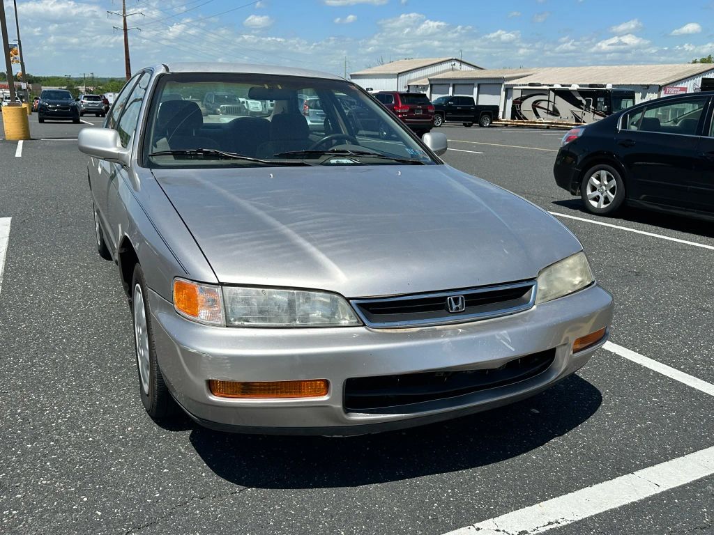 1HGCD5634VA104123