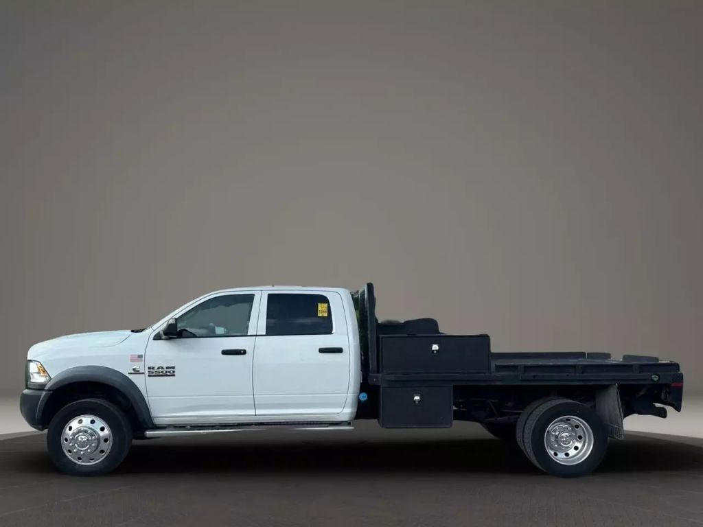 2016 Ram 5500 Crew Cab & Chassis - Image 3 2016 Ram 5500 Crew Cab & Chassis - Image 3