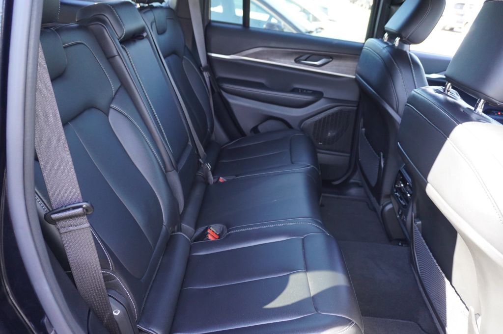 2024 JEEP GRAND CHEROKEE SUV V6, VVT, 3.6 LITER LIMITED SPORT UTILITY 4D