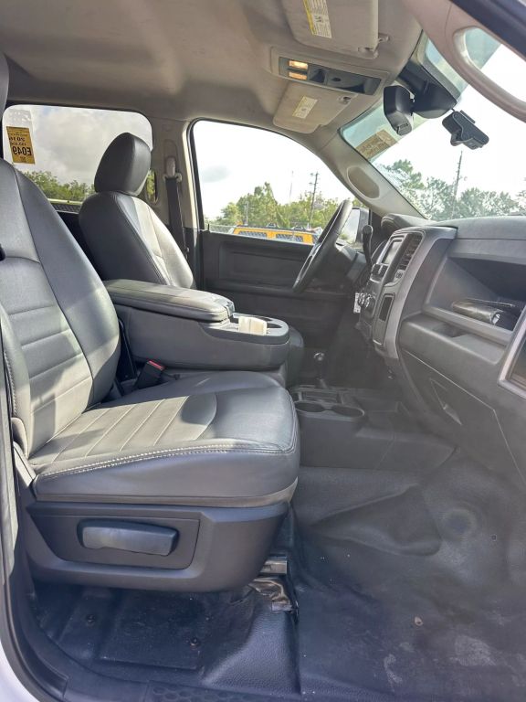 2016 Ram 5500 Crew Cab & Chassis - Image 7 2016 Ram 5500 Crew Cab & Chassis - Image 7