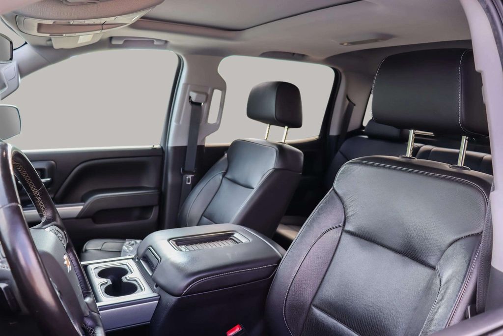 2018 CHEVROLET SILVERADO 1500 CREW CAB PICKUP V8, ECOTEC3, 5.3 LITER Z71 LTZ PICKUP 4D 5 3/4 FT