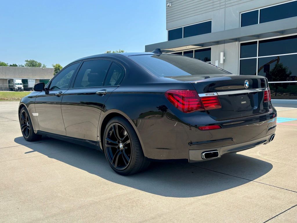 2014 Bmw 7 Series - Image 4 2014 Bmw 7 Series - Image 4