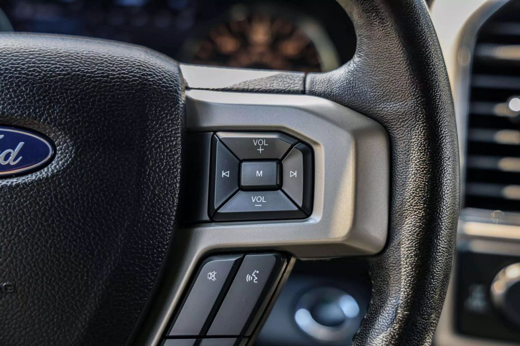 2017 FORD F150 SUPERCREW CAB PICKUP V6, ECOBOOST, 3.5T LARIAT PICKUP 4D 5 1/2 FT
