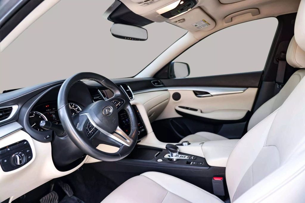 2020 INFINITI QX50 SUV 4-CYL, TURBO, 2.0 LITER LUXE SPORT UTILITY 4D