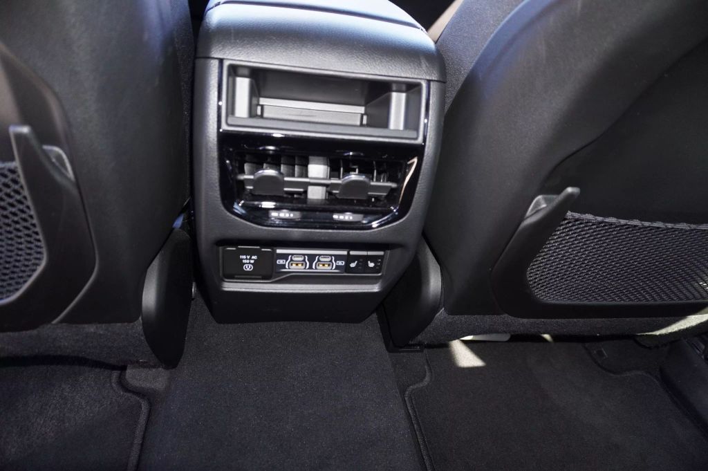 2024 JEEP GRAND CHEROKEE SUV V6, VVT, 3.6 LITER LIMITED SPORT UTILITY 4D