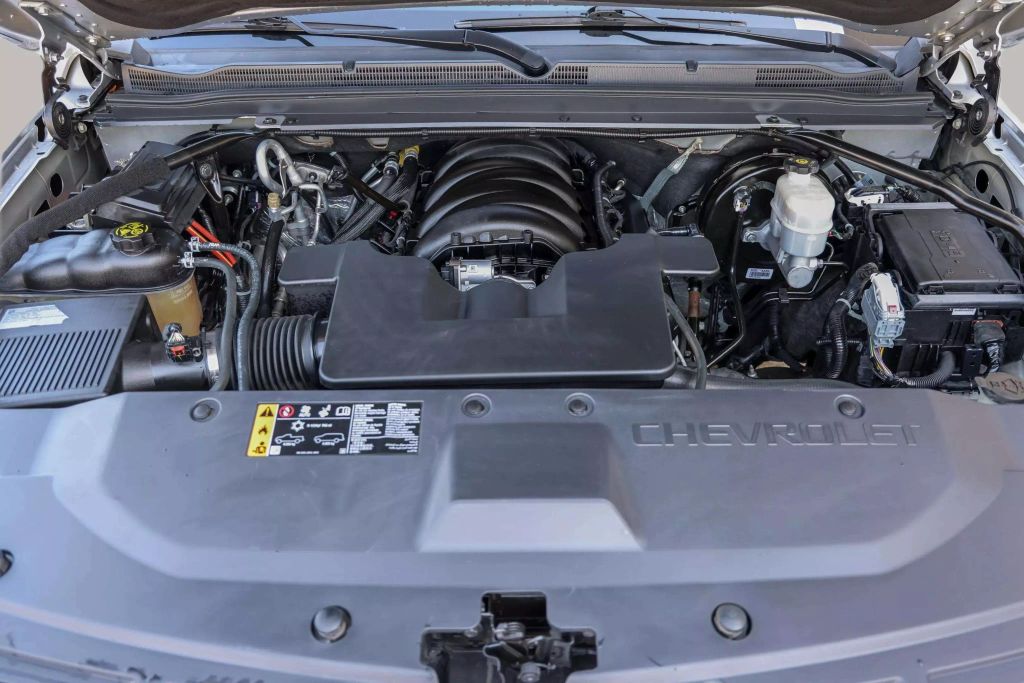 2019 CHEVROLET SUBURBAN SUV V8, ECOTEC3, 5.3 LITER LT SPORT UTILITY 4D