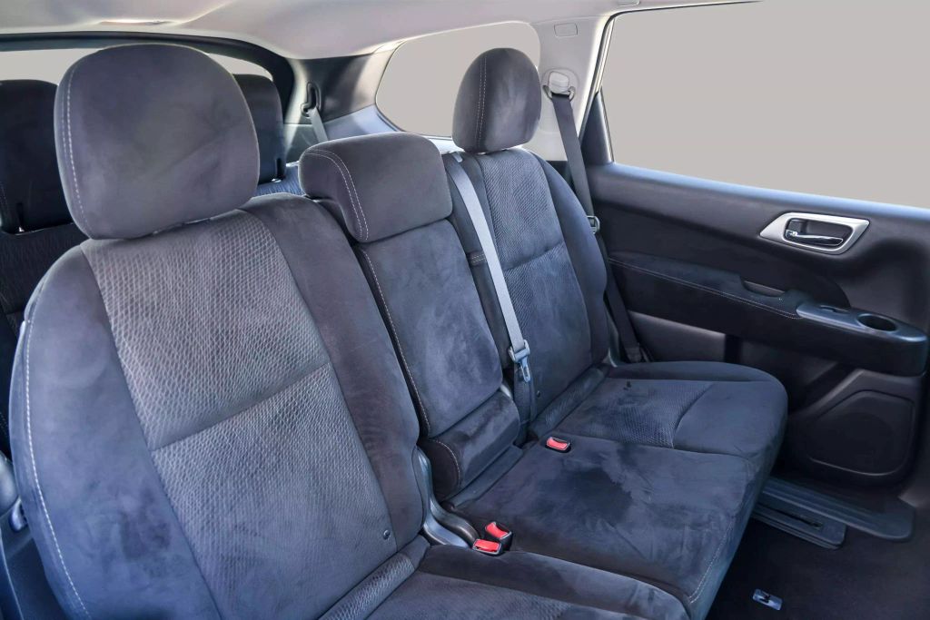 2015 NISSAN PATHFINDER SUV V6, 3.5 LITER SV SPORT UTILITY 4D