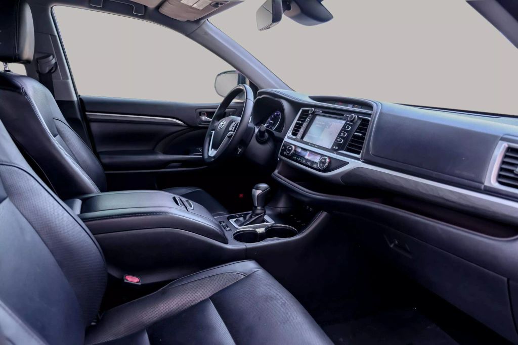 2018 TOYOTA HIGHLANDER SUV V6, 3.5 LITER LIMITED PLATINUM SPORT UTILITY 4D