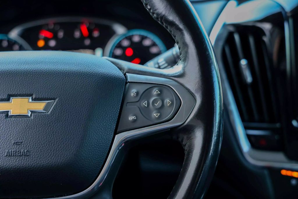 2019 CHEVROLET TRAVERSE SUV V6, 3.6 LITER PREMIER SPORT UTILITY 4D