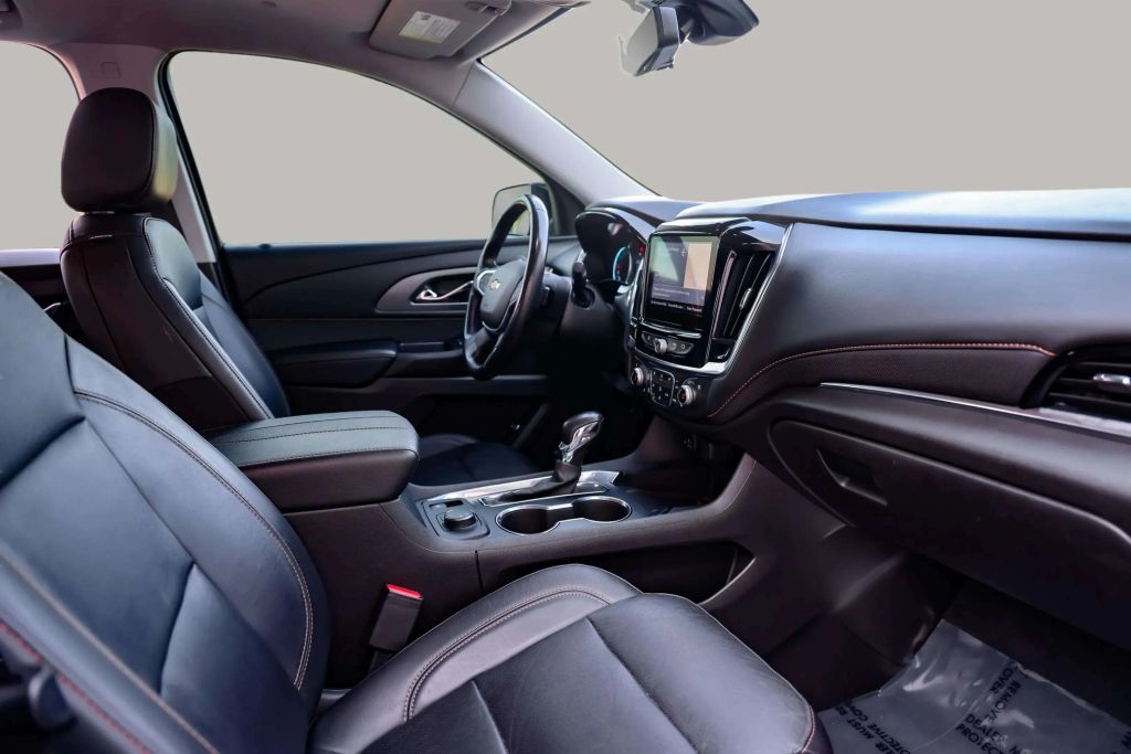 2021 CHEVROLET TRAVERSE SUV V6, 3.6 LITER PREMIER SPORT UTILITY 4D