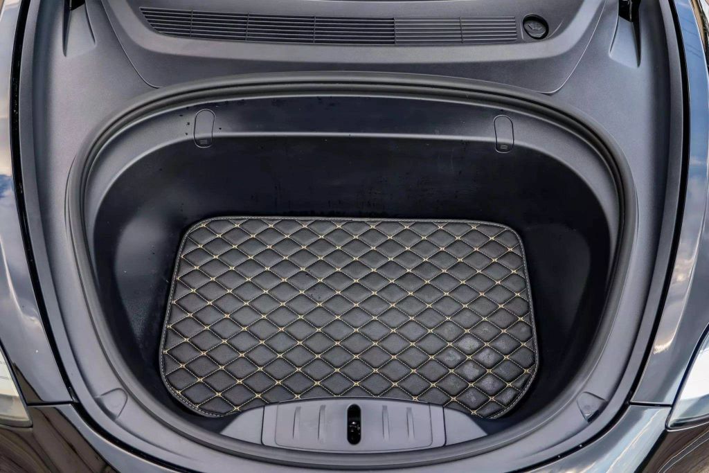 2019 TESLA MODEL 3 SEDAN AC ELECTRIC MOTOR STANDARD RANGE PLUS SEDAN 4D