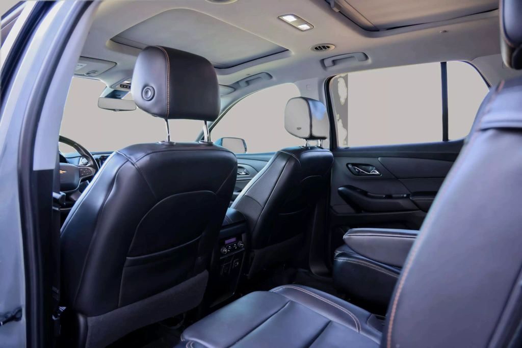 2019 CHEVROLET TRAVERSE SUV V6, 3.6 LITER PREMIER SPORT UTILITY 4D