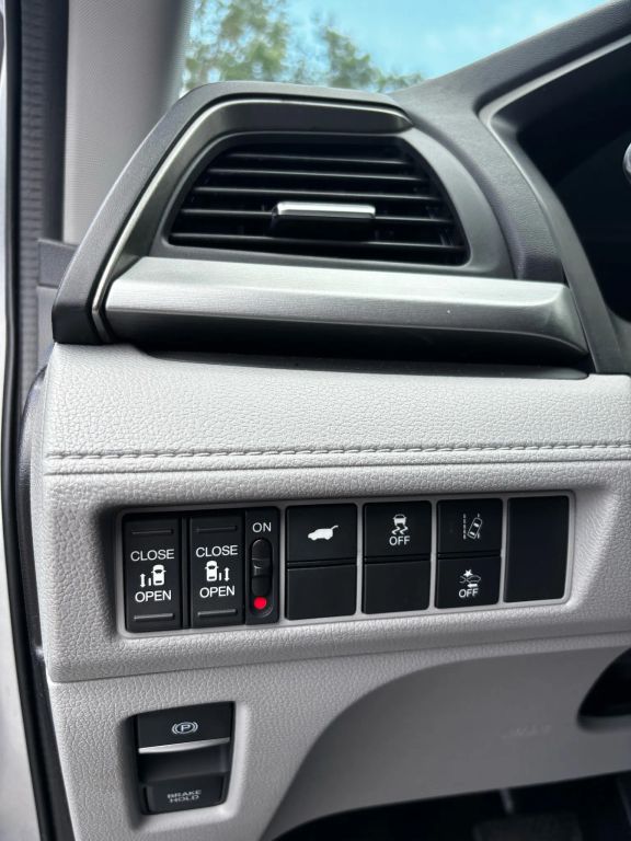 2018 HONDA ODYSSEY VAN V6, I-VTEC, 3.5 LITER EX-L MINIVAN 4D