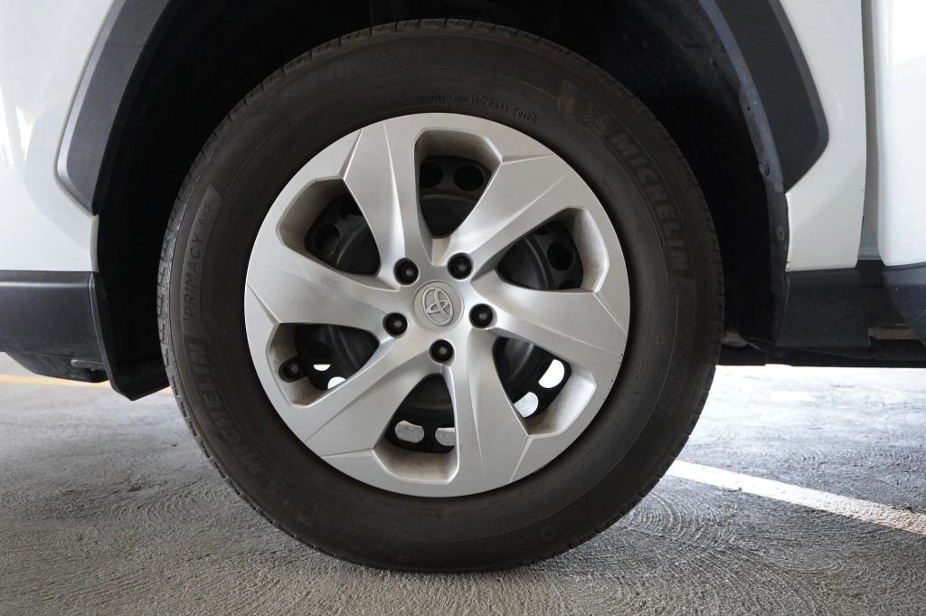 2024 TOYOTA RAV4 SUV 4-CYL, DYNAMIC-FORCE, 2.5 LITER LE SPORT UTILITY 4D