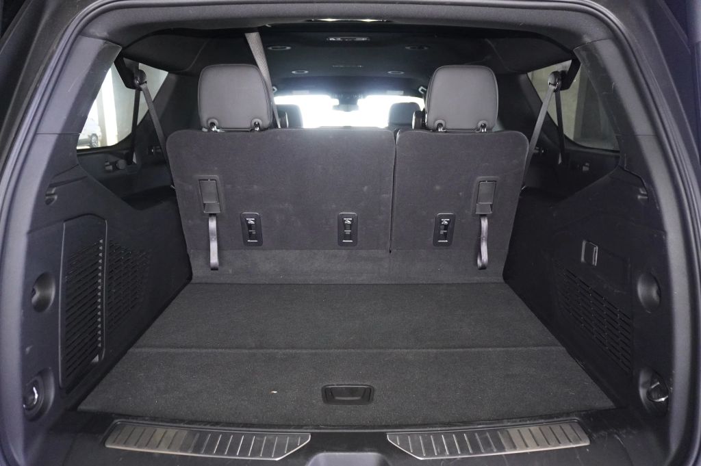 2025 CHEVROLET SUBURBAN SUV V8, ECOTEC3, DFM, 5.3 LITER RST SPORT UTILITY 4D