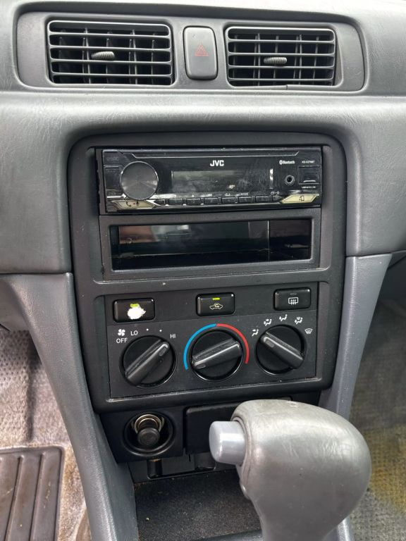2001 TOYOTA CAMRY SEDAN 4-CYL, 2.2 LITER LE SEDAN 4D