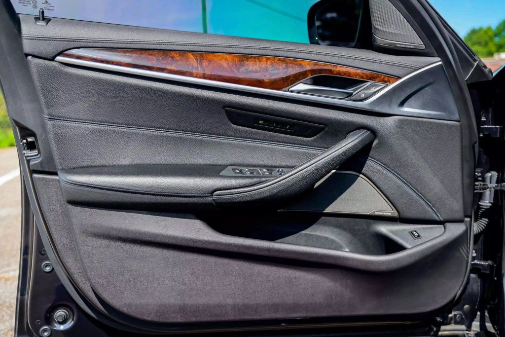 2017 BMW 5 SERIES SEDAN 6-CYL, TURBO, 3.0 LITER 540I SEDAN 4D