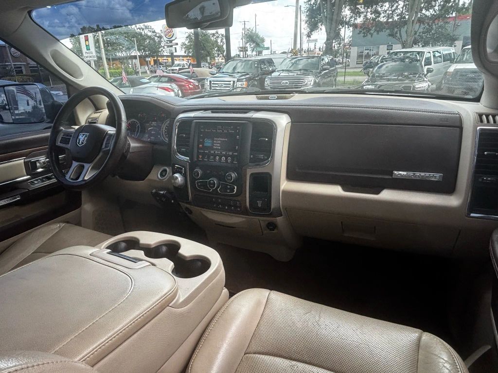 2015 RAM 1500 CREW CAB PICKUP V6, TURBO DIESEL, 3.0L LARAMIE PICKUP 4D 5 1/2 FT