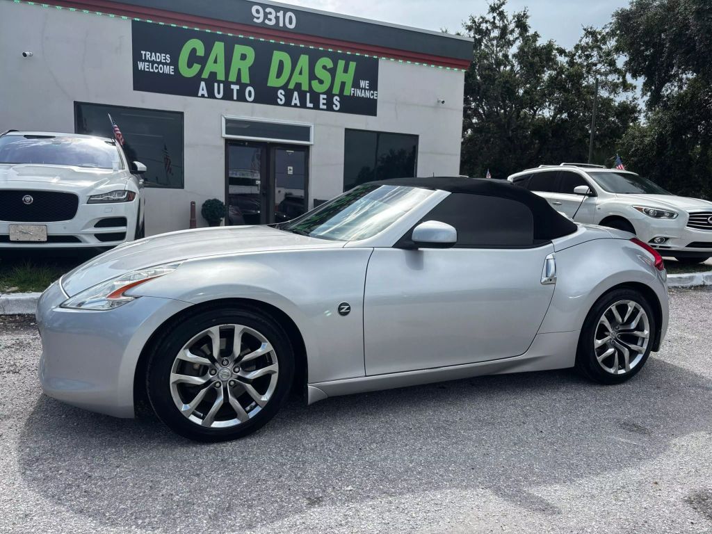2010 NISSAN 370Z CONVERTIBLE V6, 3.7 LITER TOURING ROADSTER 2D