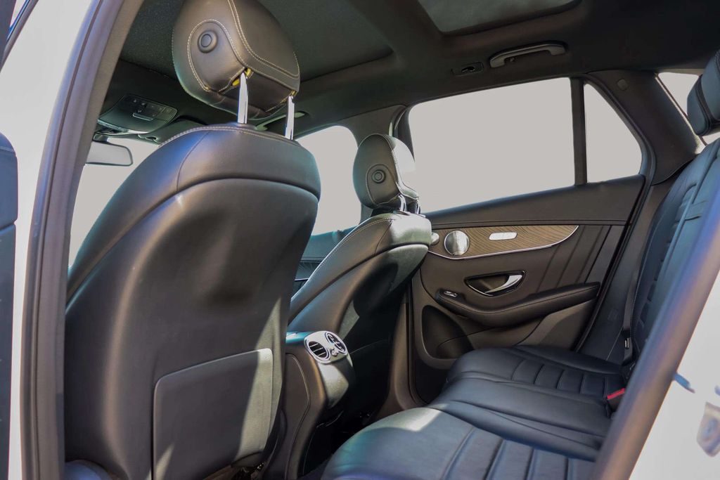 2019 MERCEDES-BENZ MERCEDES-AMG GLC SUV V6, TWIN TURBO, 3.0 LITER GLC 43 4MATIC SPORT UTILITY 4D