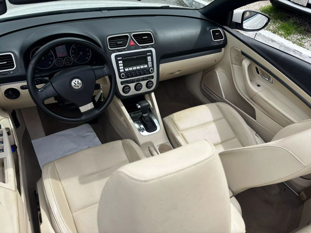 2009 VOLKSWAGEN EOS CONVERTIBLE 4-CYL, TURBO, 2.0 LITER KOMFORT CONVERTIBLE 2D