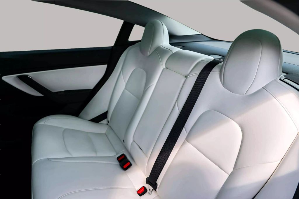 2019 TESLA MODEL 3 SEDAN AC ELECTRIC MOTOR STANDARD RANGE PLUS SEDAN 4D