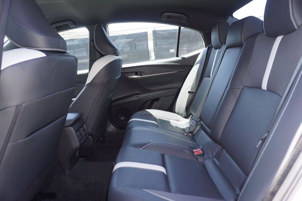 2025 TOYOTA CAMRY SEDAN 4-CYL, HYBRID, 2.5 LITER SE SEDAN 4D