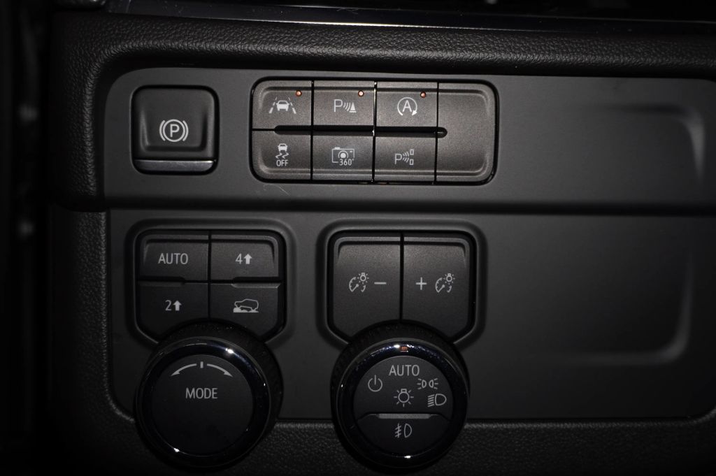 2025 CHEVROLET SUBURBAN SUV V8, ECOTEC3, DFM, 5.3 LITER RST SPORT UTILITY 4D