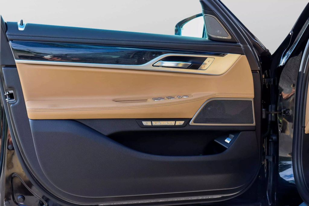 2018 BMW 7 SERIES SEDAN V8, TWIN TURBO, 4.4L 750I SEDAN 4D
