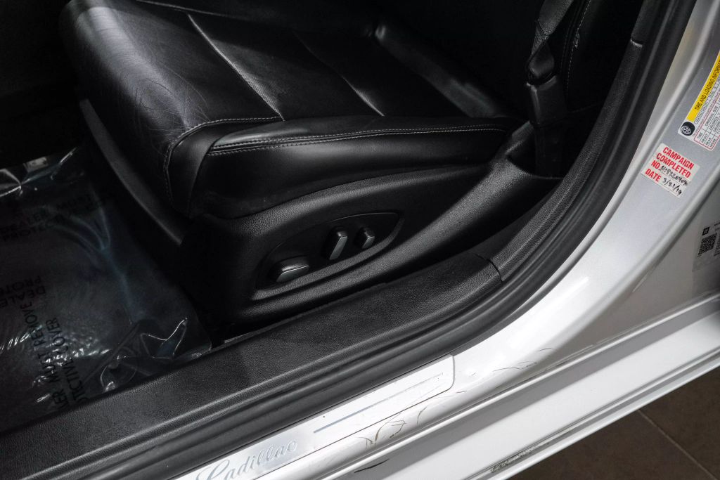 2019 CADILLAC XTS SEDAN V6, 3.6 LITER LUXURY SEDAN 4D