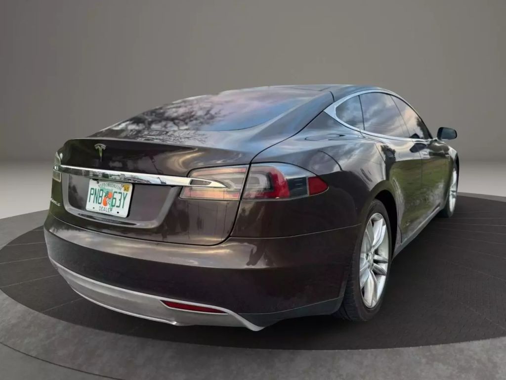 2012 Tesla Model S - Image 6 2012 Tesla Model S - Image 6