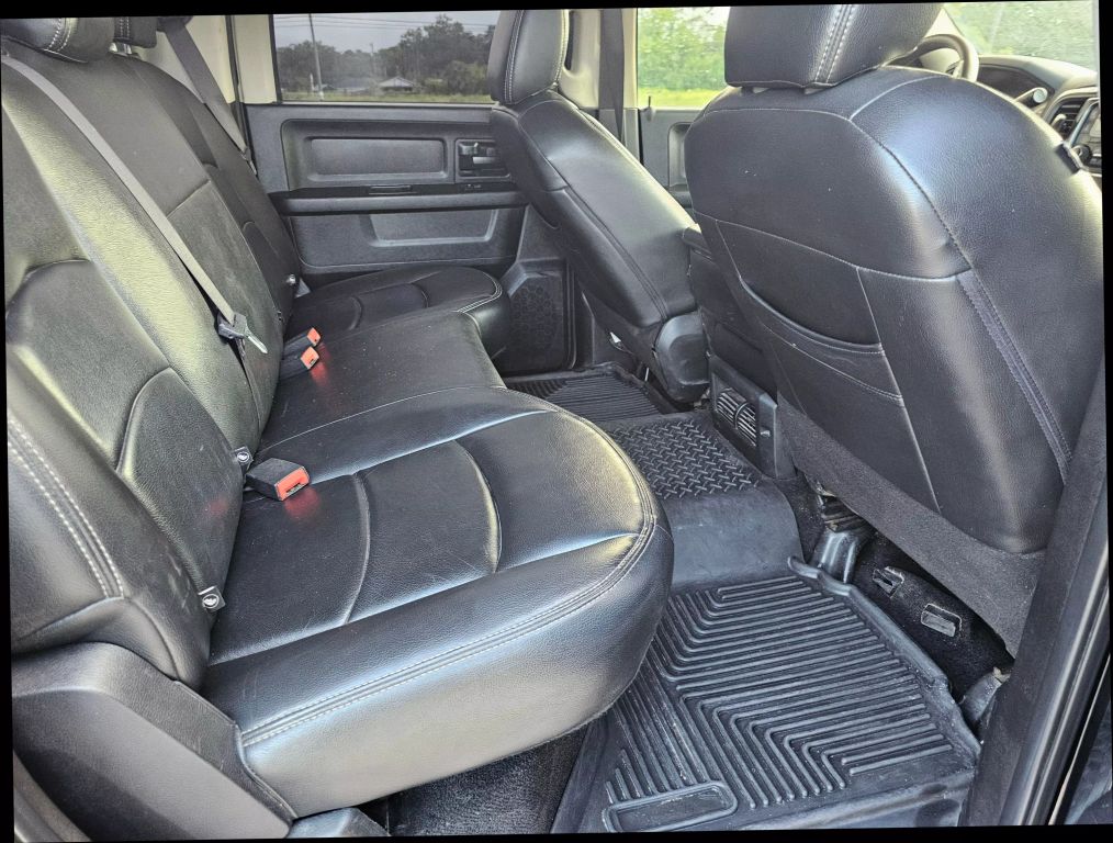 2015 Ram 3500 Crew Cab - Image 19 2015 Ram 3500 Crew Cab - Image 19