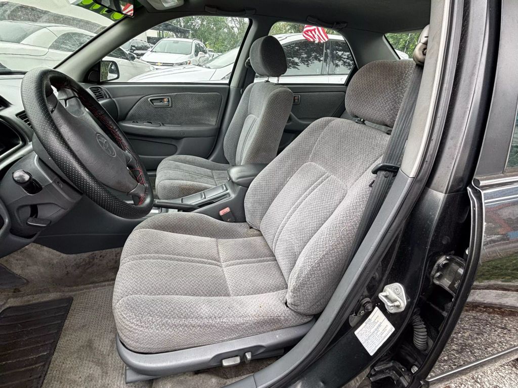 2001 TOYOTA CAMRY SEDAN 4-CYL, 2.2 LITER LE SEDAN 4D