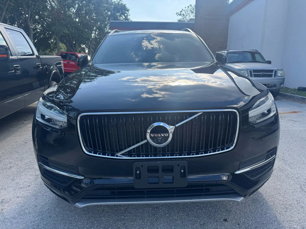 2017 VOLVO XC90 SUV 4-CYL, DRV-E SPRCHGD 2.0T T6 MOMENTUM SPORT UTILITY 4D