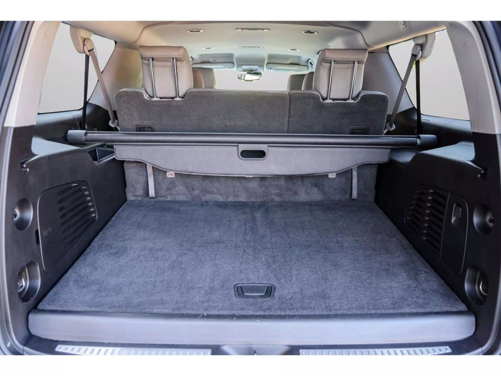 2019 CHEVROLET SUBURBAN SUV V8, ECOTEC3, 5.3 LITER LT SPORT UTILITY 4D