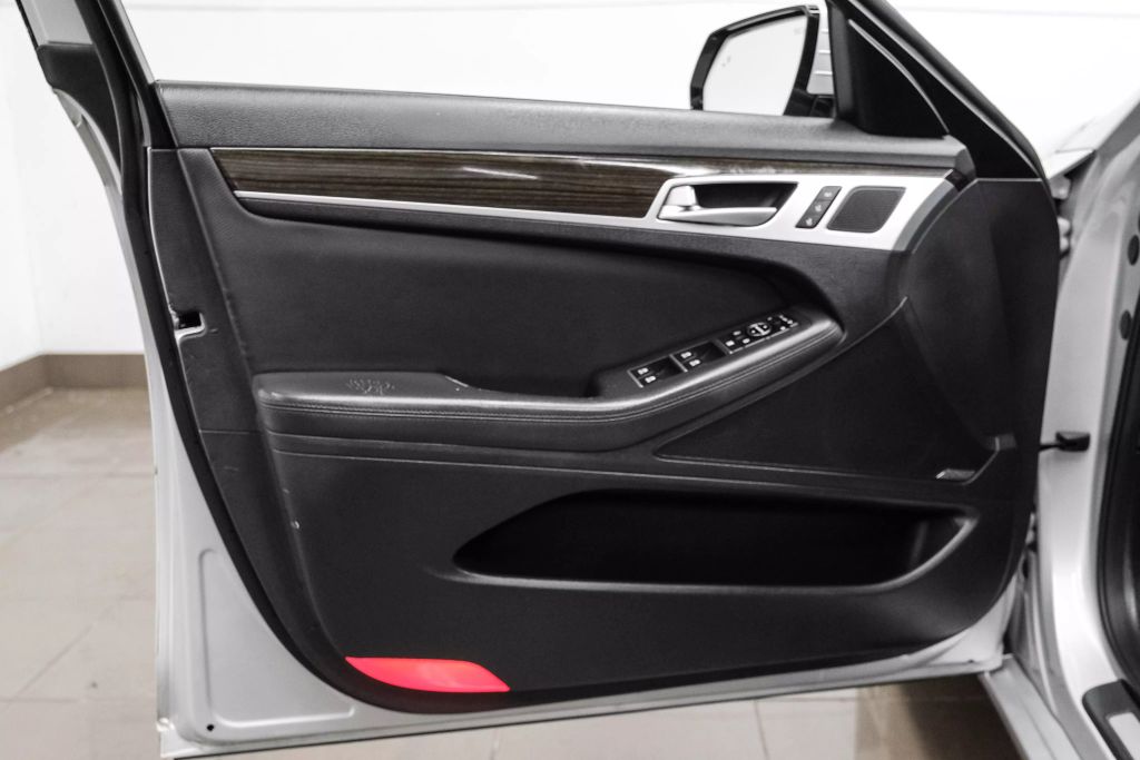 2017 GENESIS G80 SEDAN V6, 3.8 LITER 3.8 SEDAN 4D